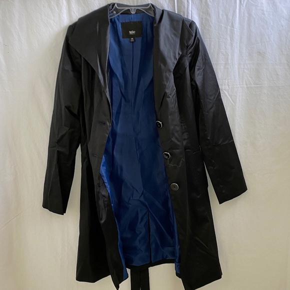 Gorgeous Women's/Juniors Satin Trench Coat Jacket Size: Medium - Picture 8 of 10